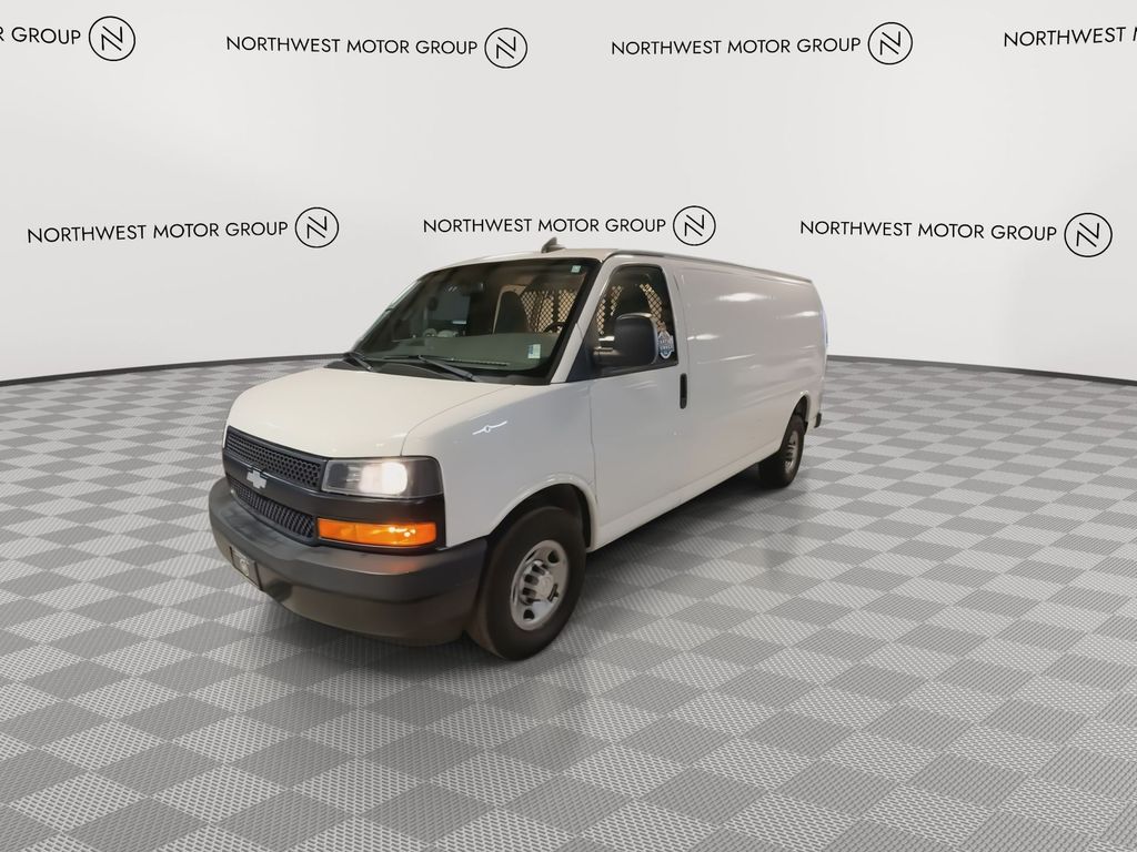 2018 Chevrolet Express 2500 Work Van photo 4