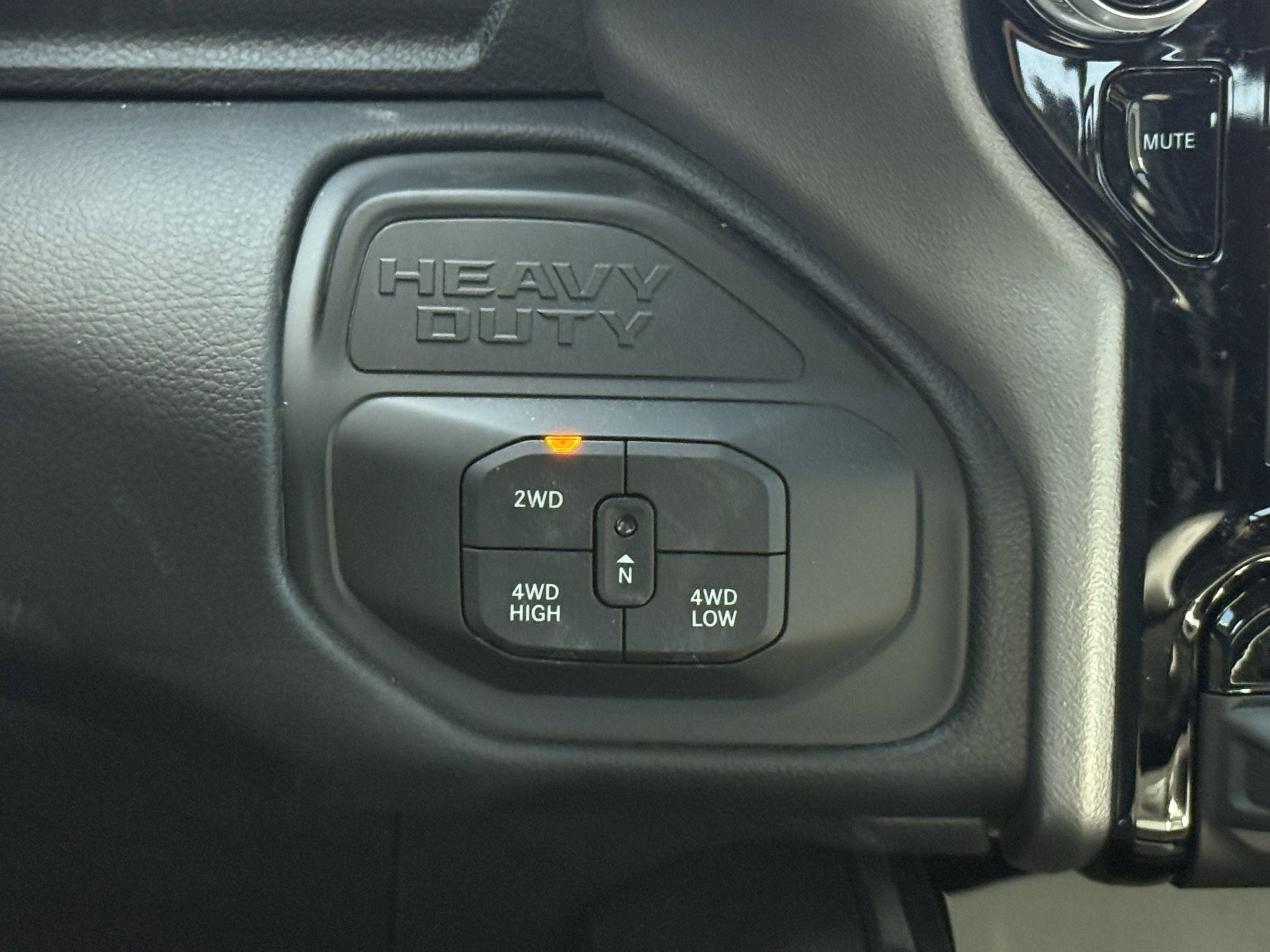 2025 Ram 2500 Laramie photo 8