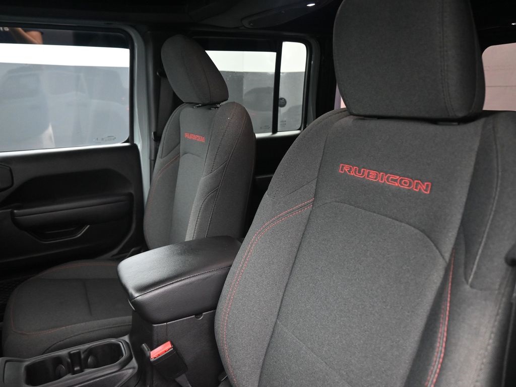 2024 Jeep Wrangler Rubicon photo 8