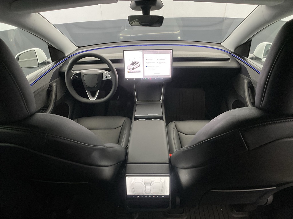 2026 Tesla Model Y Long Range photo 25