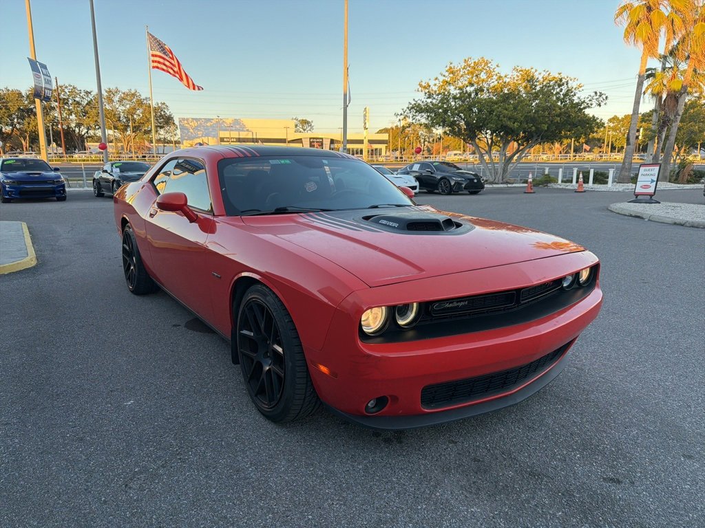 2016 Dodge Challenger R/T's photo