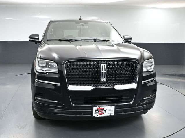 2024 Lincoln Navigator Reserve Luxury Monochromatic photo 8
