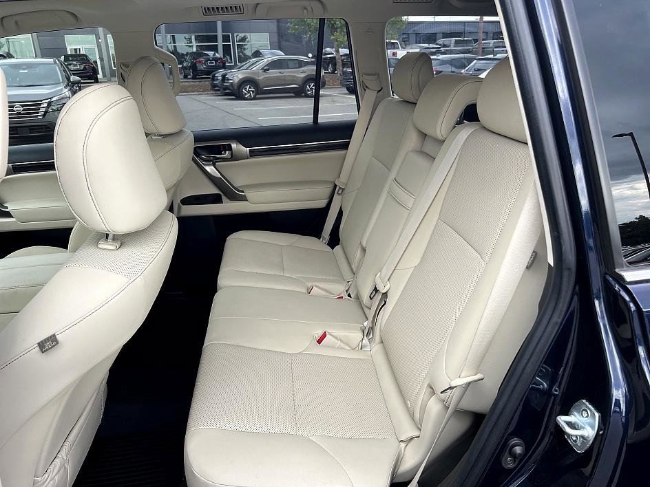 2020 Lexus GX 460 Premium photo 15