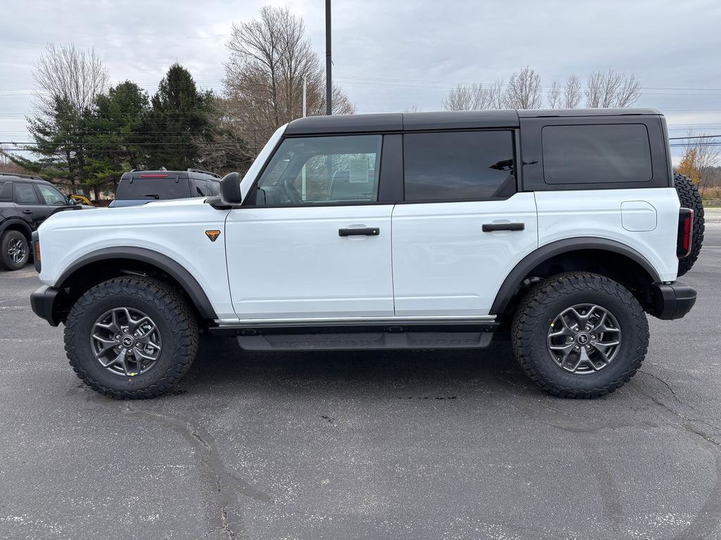 2025 Ford Bronco Badlands photo 4