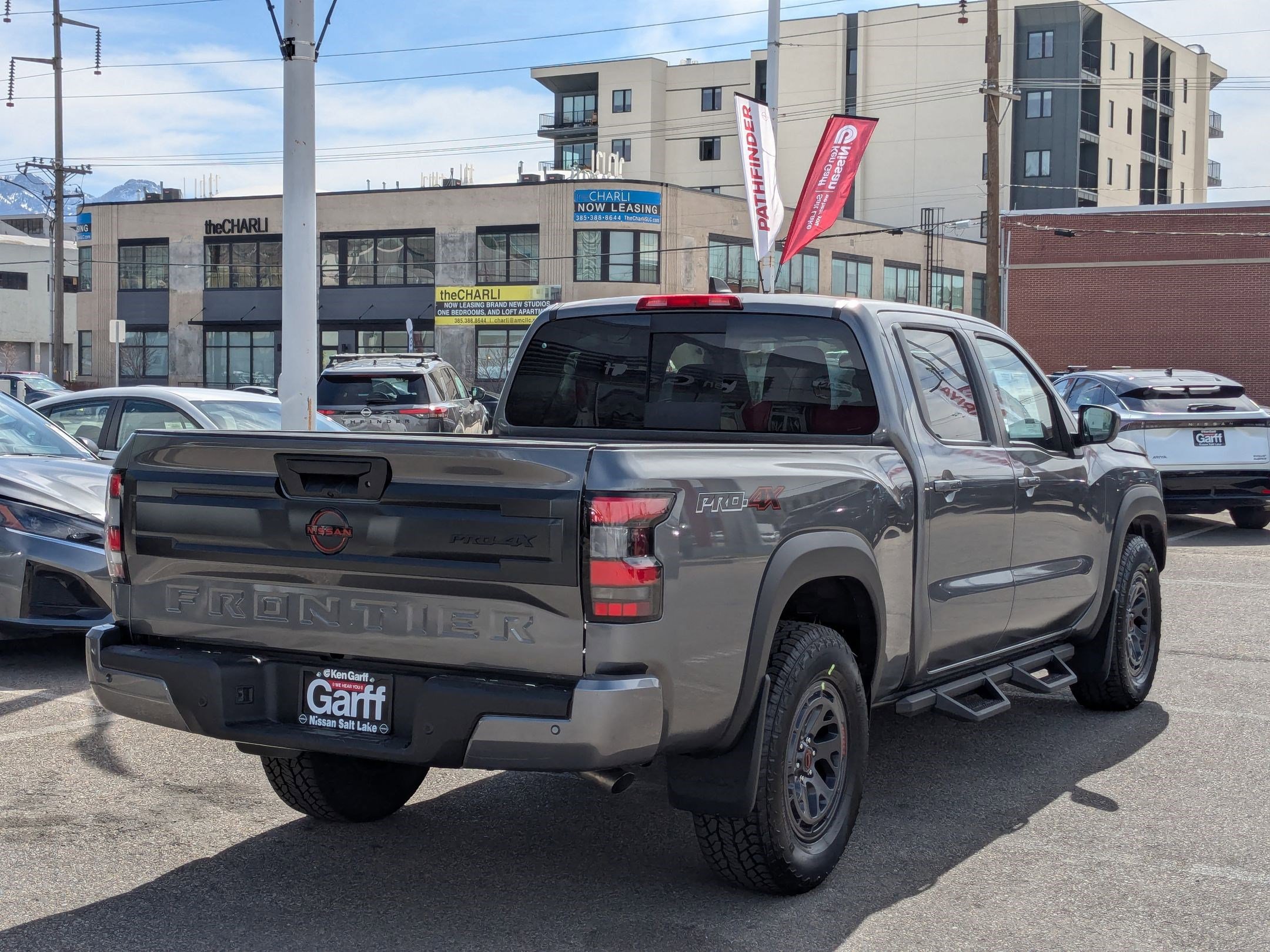 2025 Nissan Frontier PRO-4X photo 3