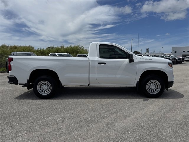 2026 Chevrolet Silverado 1500 photo 3