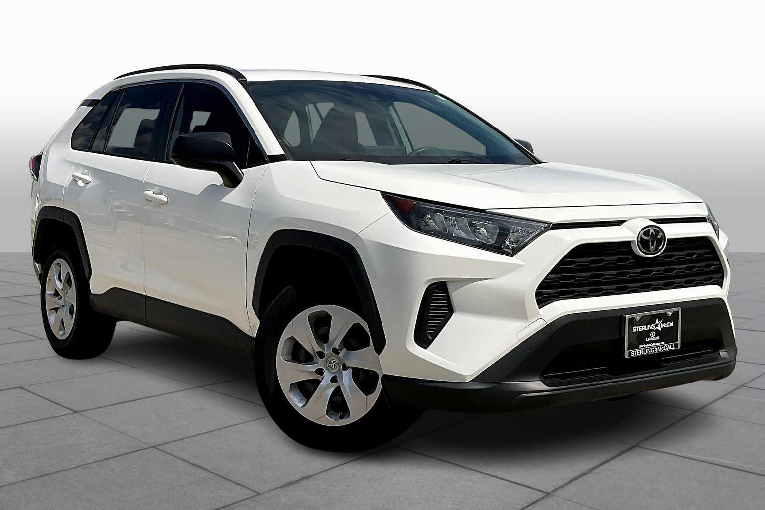 Used 2021 Toyota RAV4 LE with VIN JTMH1RFV8MD071128 for sale in Northfield, Minnesota