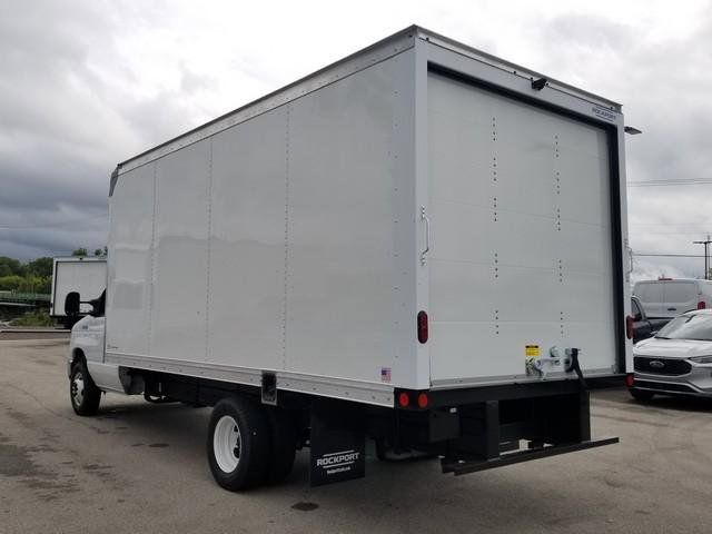 2026 Ford E-450 photo 5