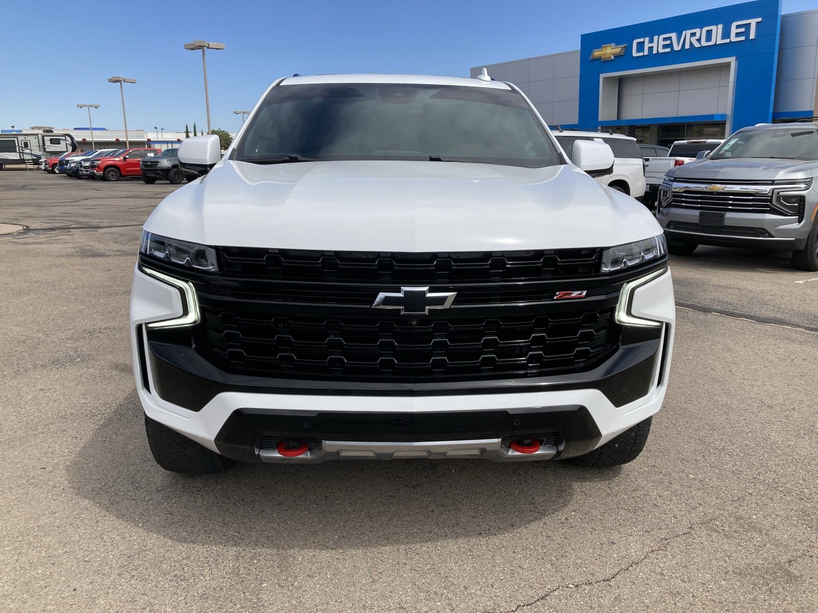 2024 Chevrolet Suburban Z71 photo 2
