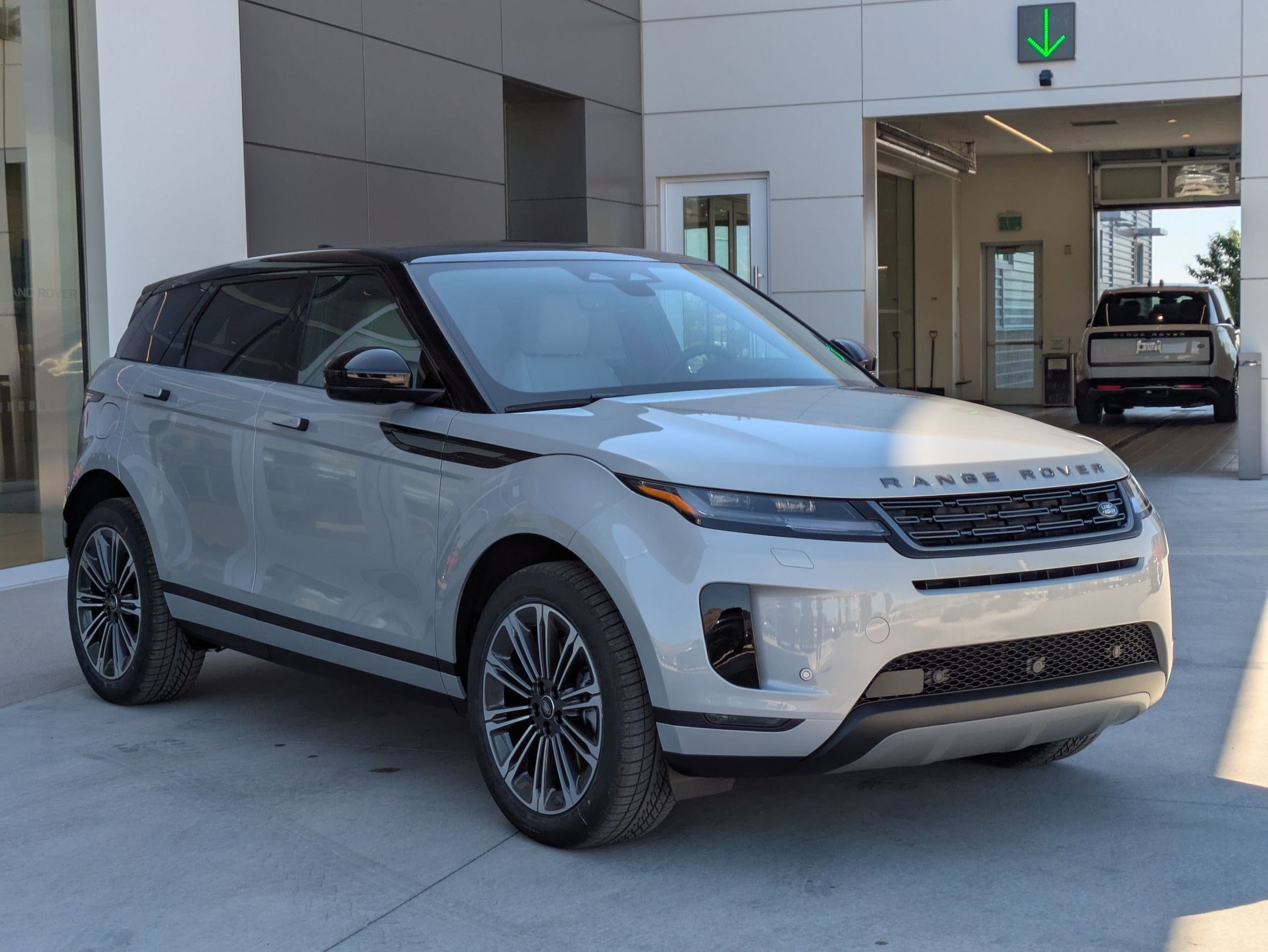 2026 Land Rover Range Rover Evoque S photo 3