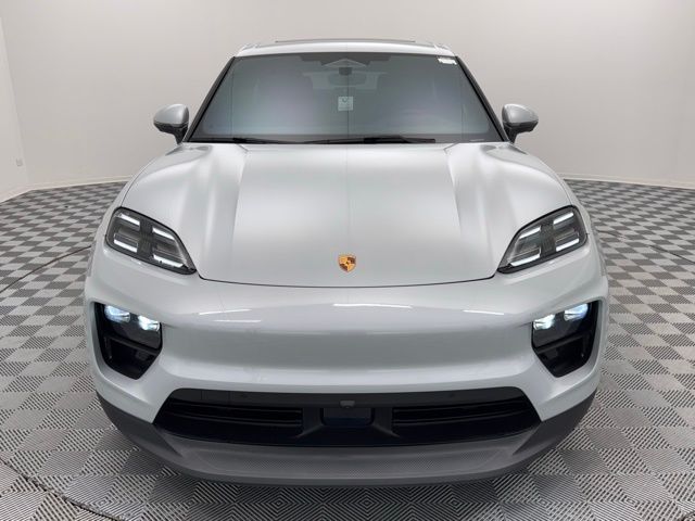 2024 Porsche Macan Electric 4 photo 2
