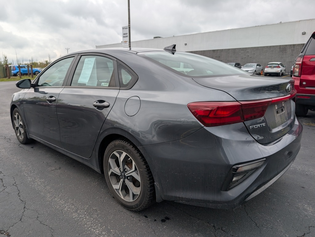 2021 Kia Forte LXS photo 4