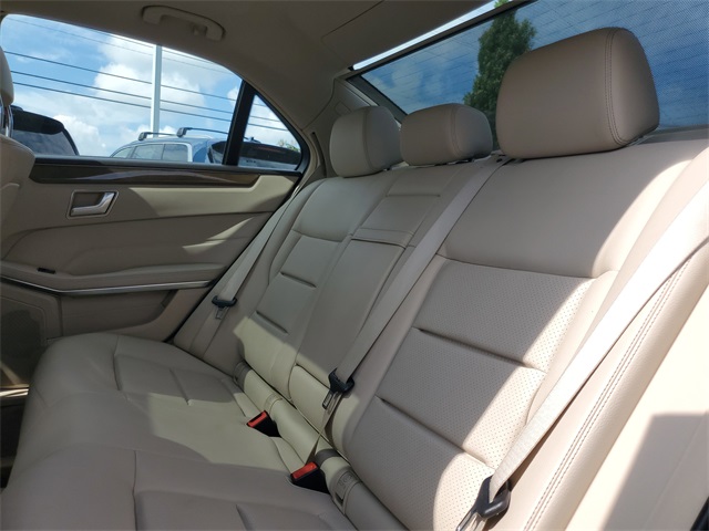 2014 Mercedes Benz E 350 photo 4