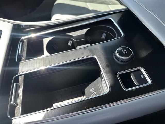 2020 Lincoln Aviator Reserve photo 12
