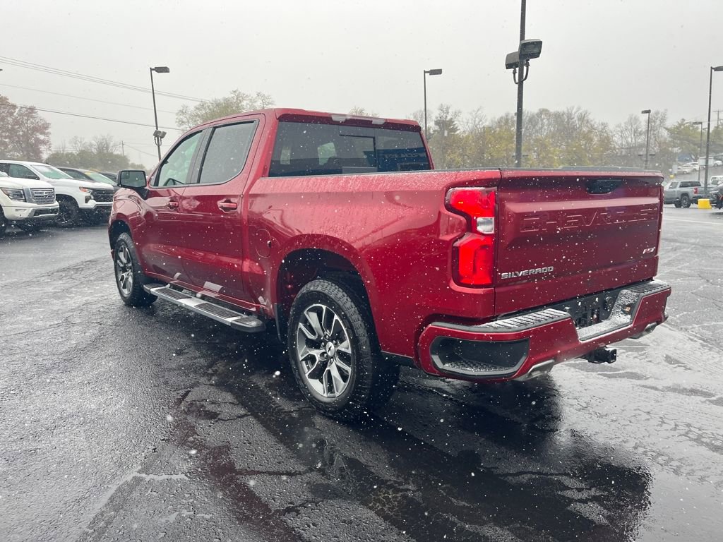 2024 Chevrolet Silverado 1500 RST photo 3