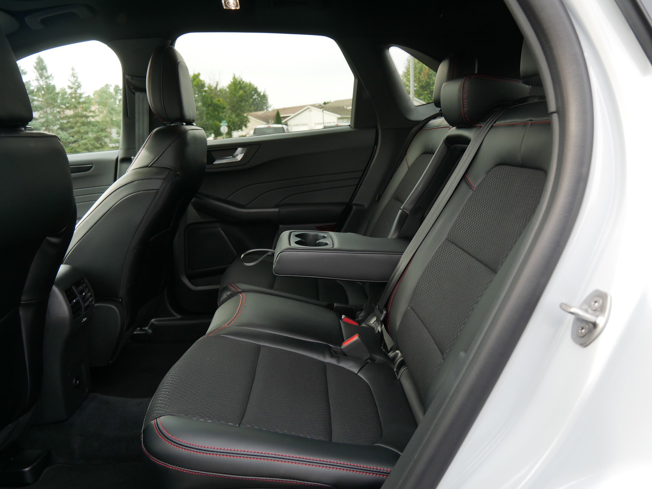 2026 Ford Escape ST-Line Select photo 5