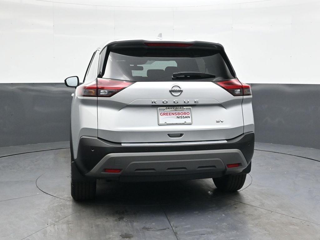 2021 Nissan Rogue SV photo 4