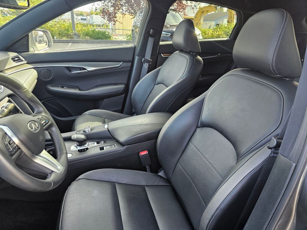 2023 Infiniti QX55 Luxe photo 25