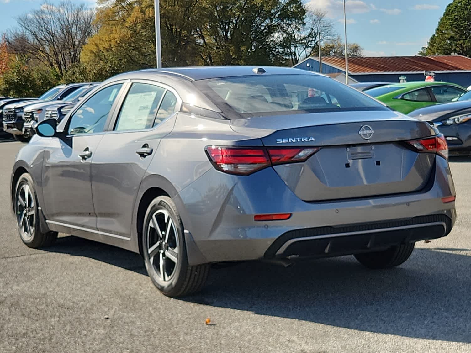 2025 Nissan Sentra SV photo 4