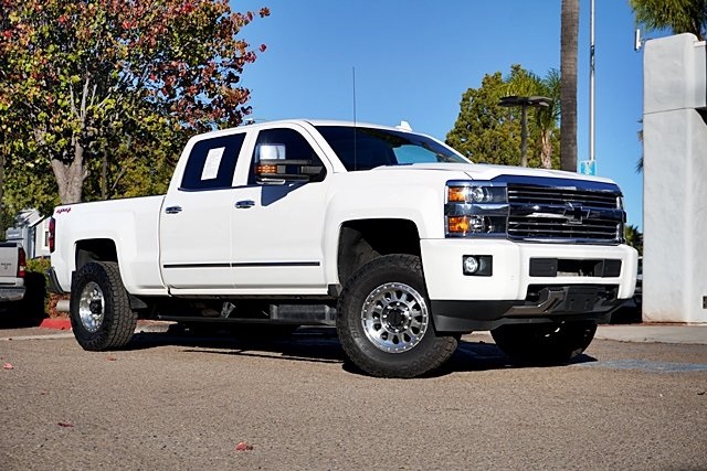 2015 Chevrolet Silverado 2500HD High Country's photo