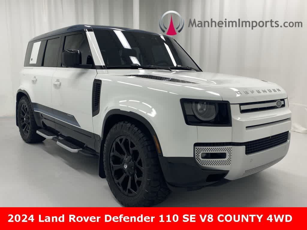 2024 Land Rover Defender SE's photo