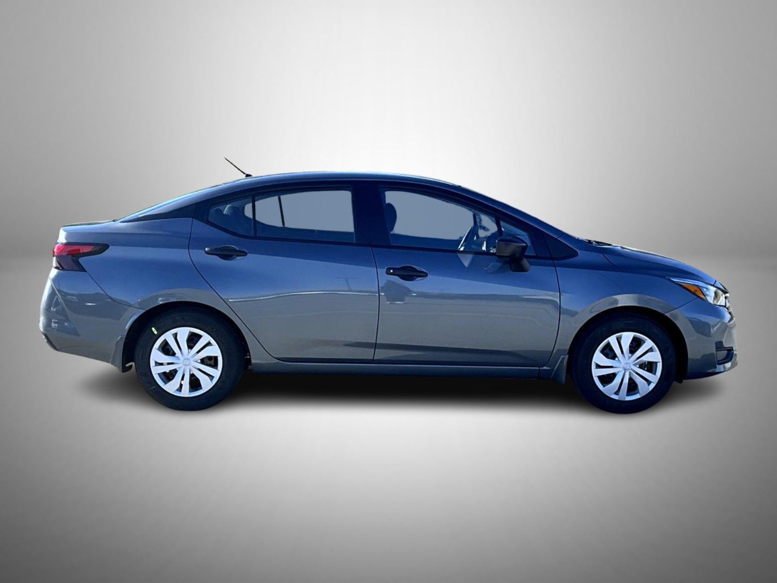 2025 Nissan Versa S photo 4