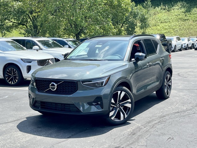 2026 Volvo XC40