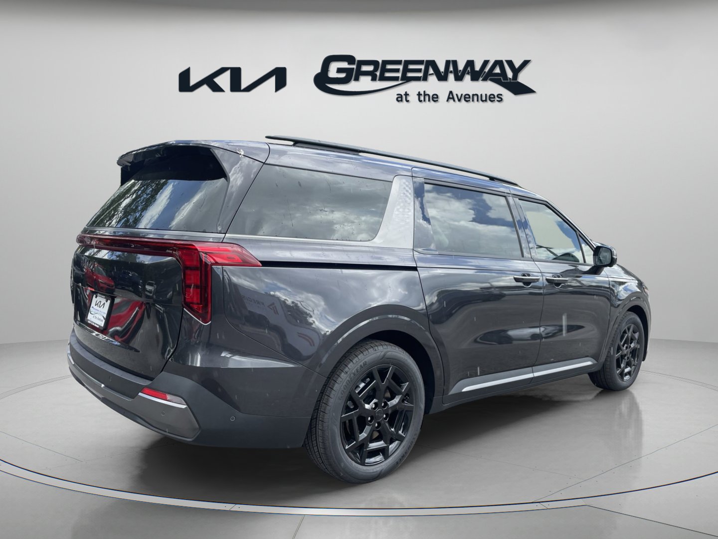 2026 Kia Carnival SX photo 4