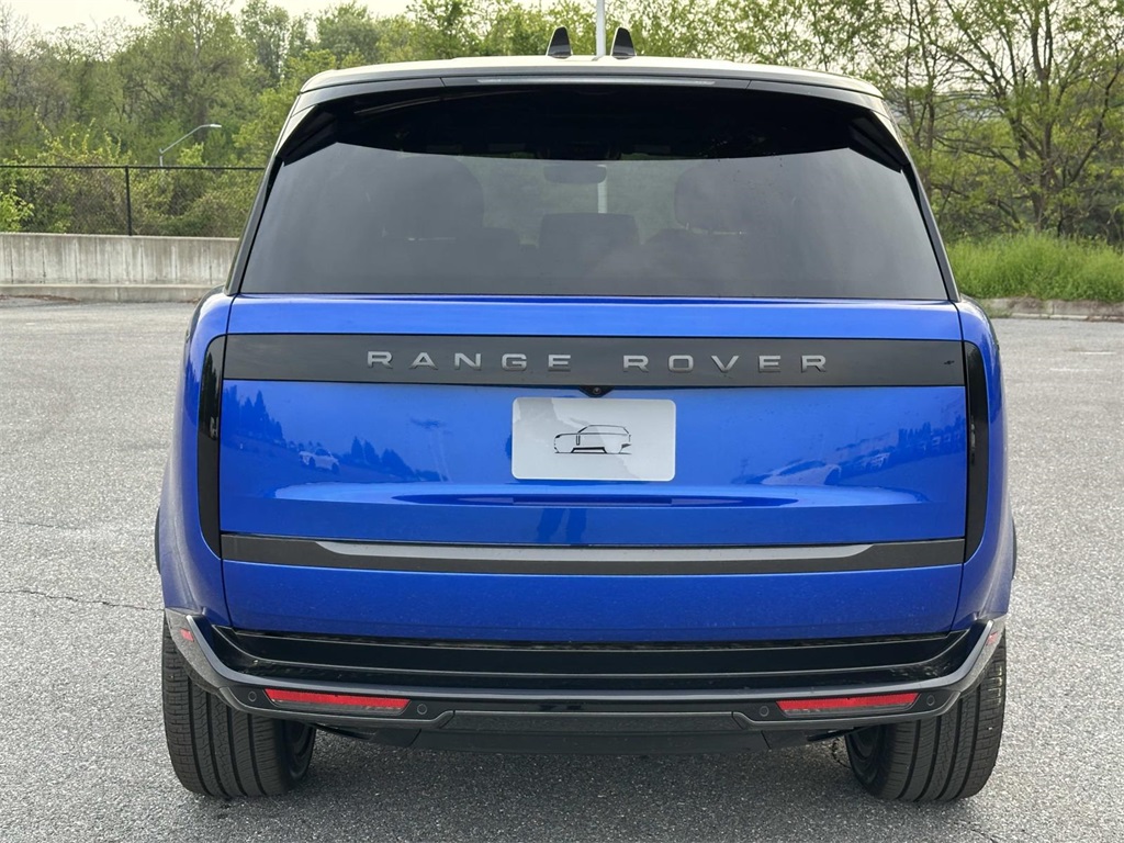 2025 Land Rover Range Rover SE photo 16