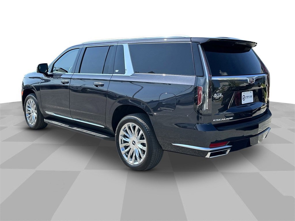 2023 Cadillac Escalade ESV Premium Luxury photo 4
