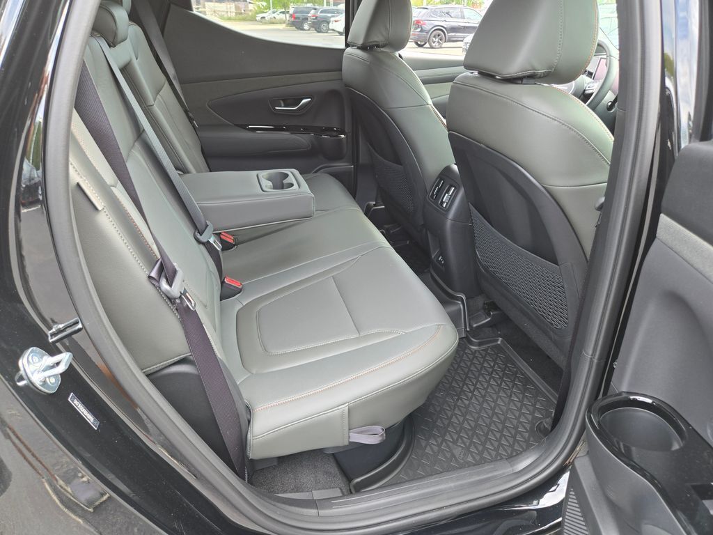 2025 Hyundai Santa Cruz Limited photo 5