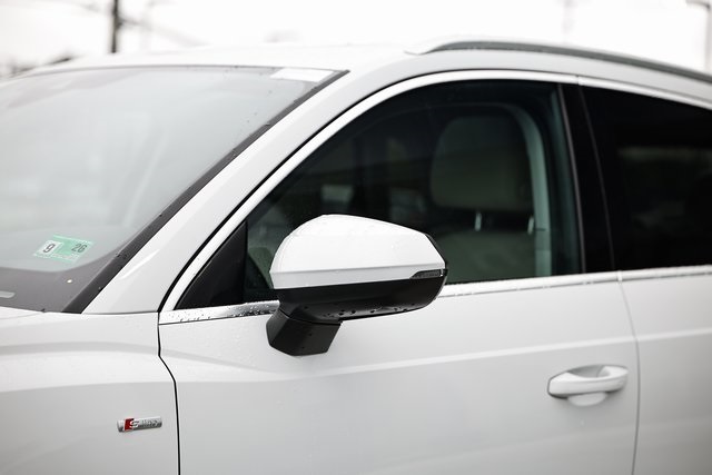 2024 Audi Q3 Premium Plus S line photo 8