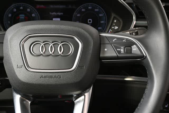 2023 Audi Q3 S line Premium Plus photo 4