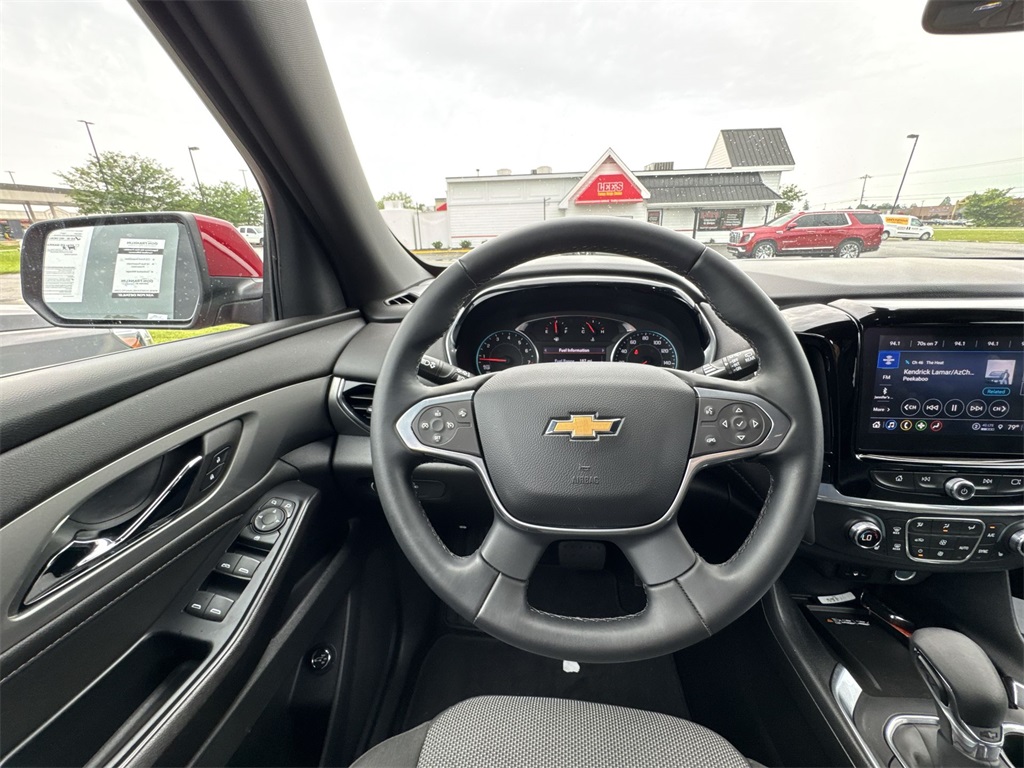 2023 Chevrolet Traverse photo 13