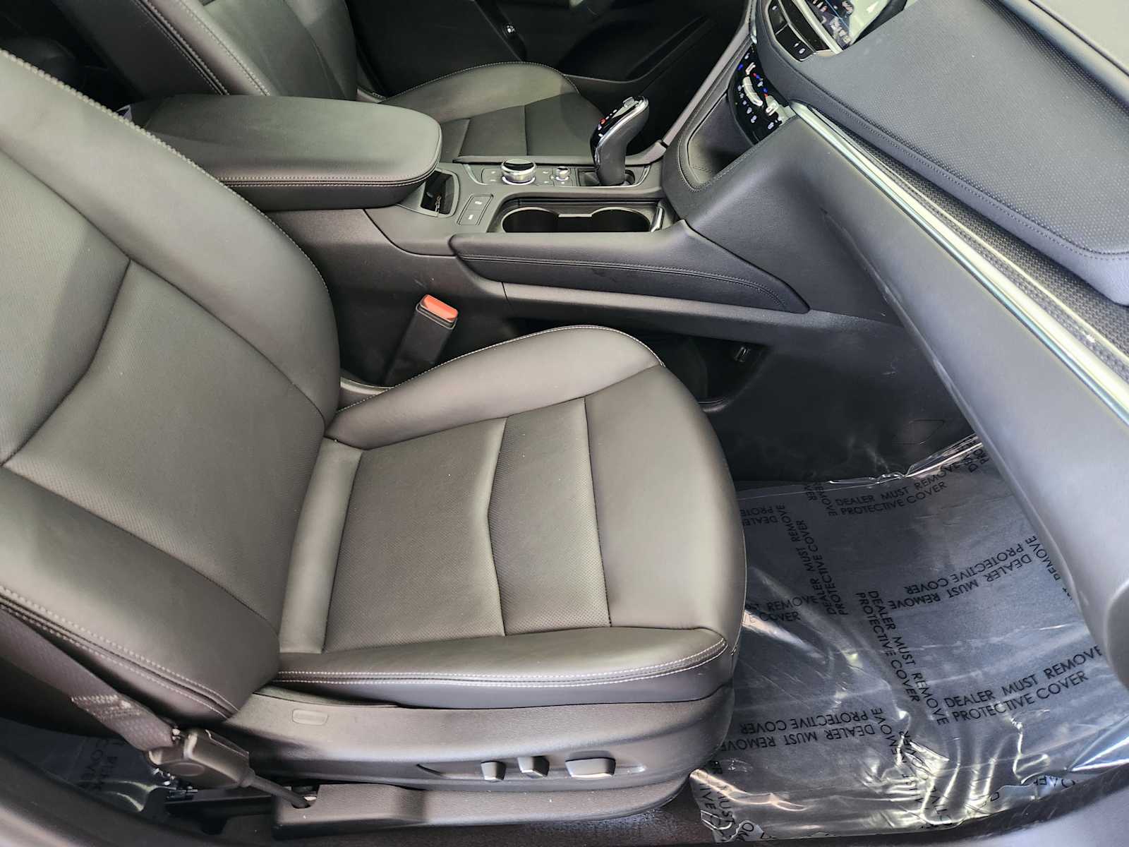 2025 Cadillac XT5 Sport photo 9