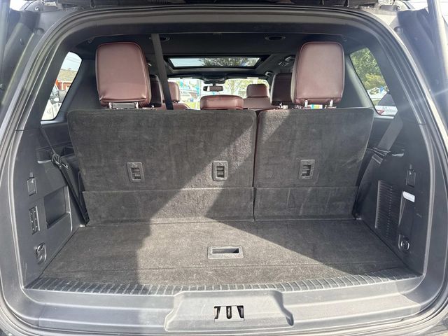 2023 Ford Expedition Limited photo 3