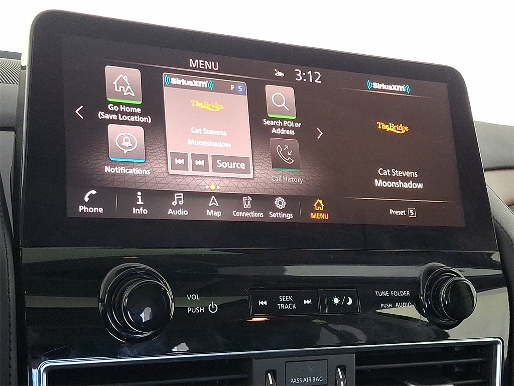 2024 Nissan Armada SL photo 21