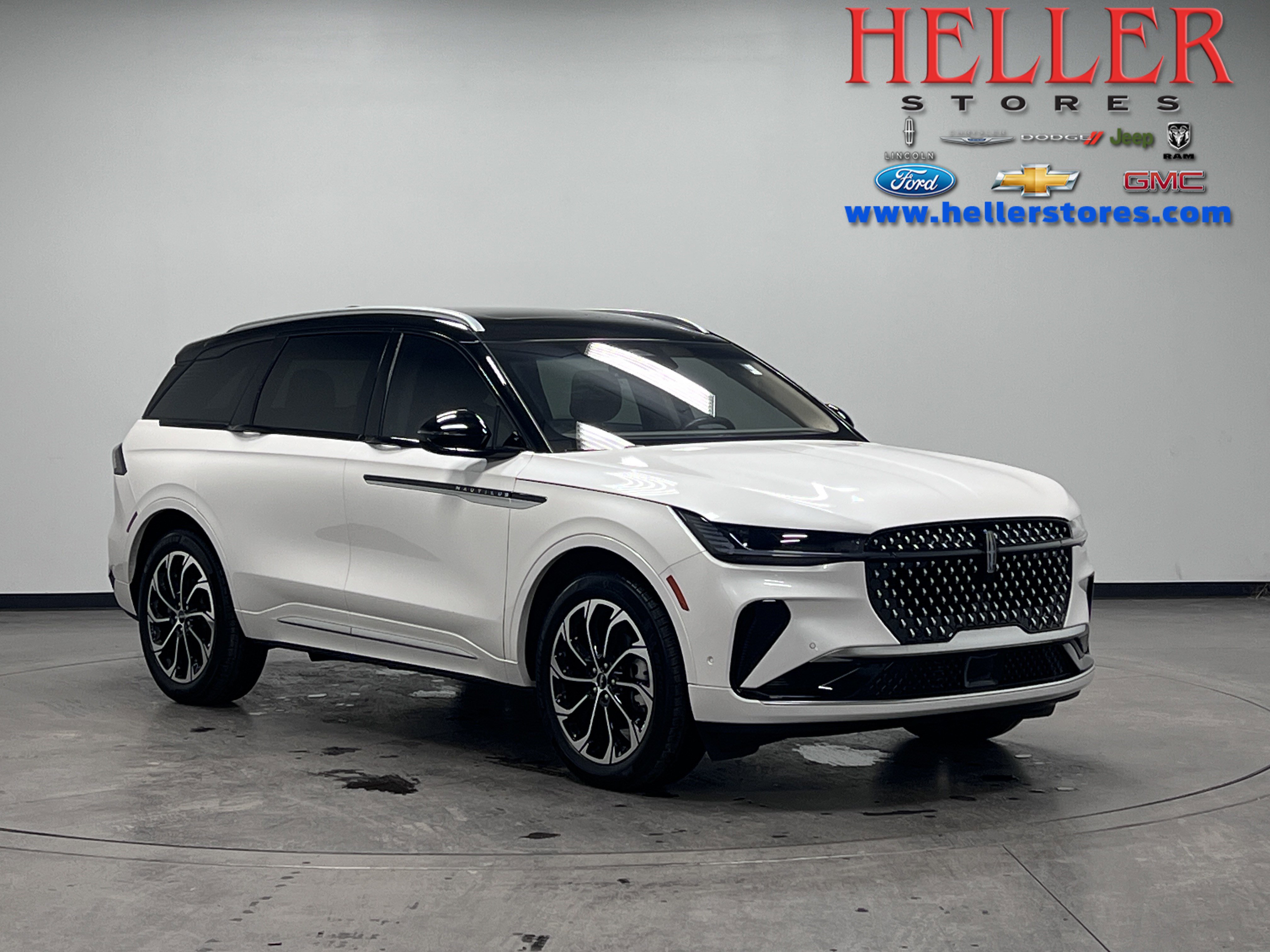 2024 Lincoln Nautilus Reserve's photo