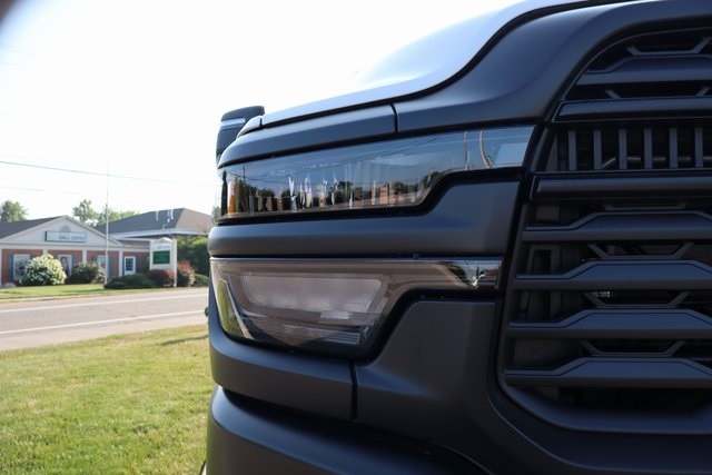 2025 Ram 3500 Tradesman photo 4