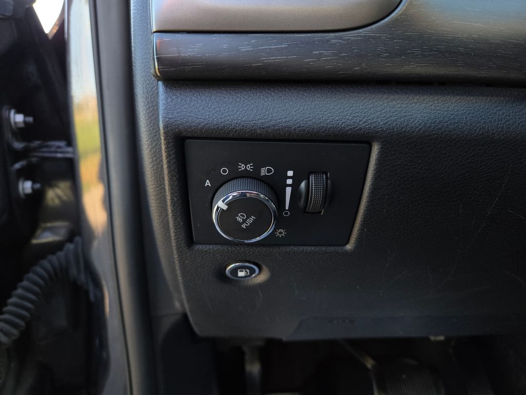 2018 Jeep Grand Cherokee Laredo photo 11