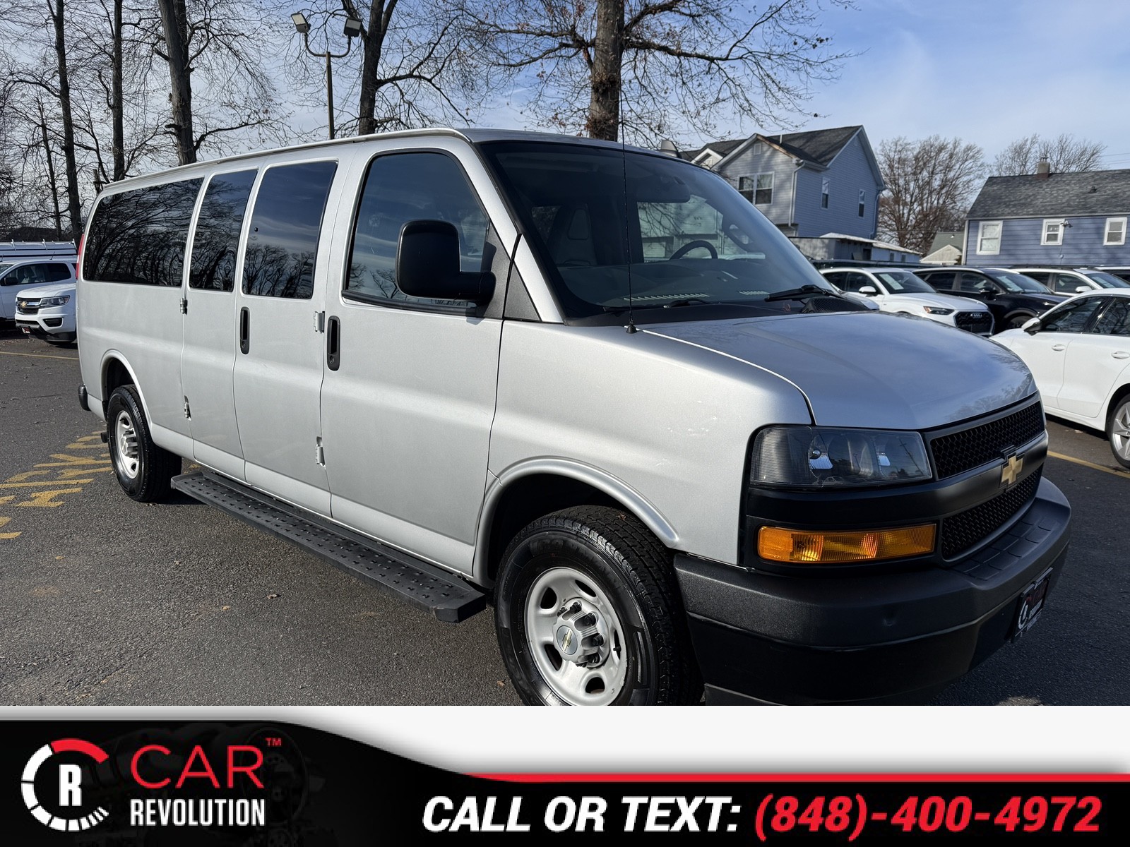 2022 Chevrolet Express LS's photo