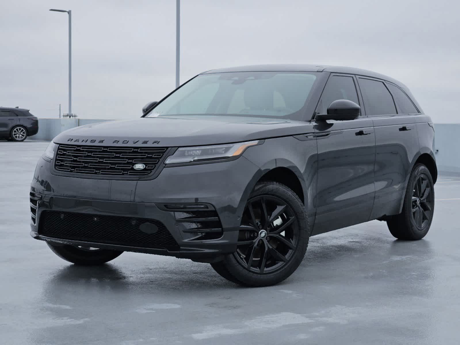2025 Land Rover Range Rover Velar Dynamic SE