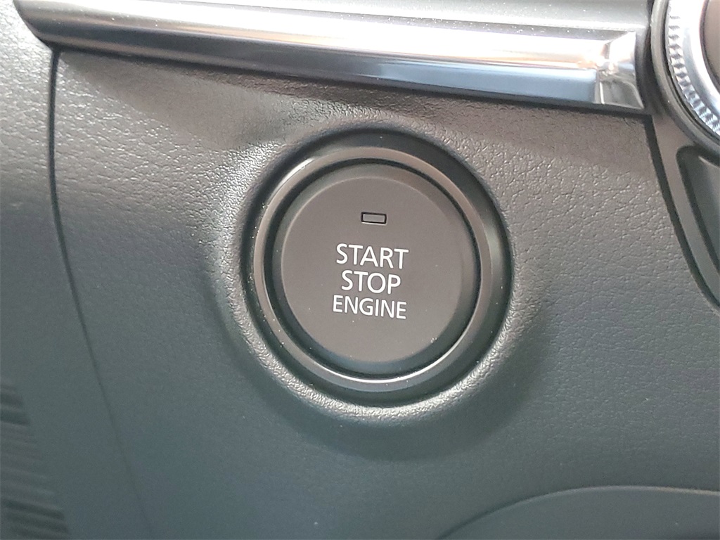 2025 Mazda Mazda3 2.5 s Preferred photo 28