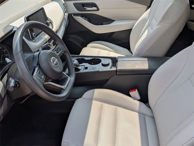 2023 Nissan Rogue SV photo 12