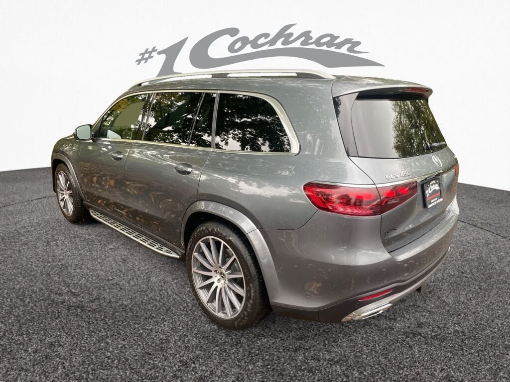 2024 Mercedes Benz GLS 450 photo 3