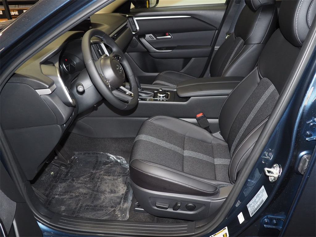 2025 Mazda CX-50 2.5 S Preferred photo 4