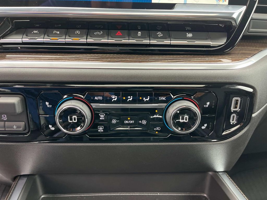 2025 Chevrolet Silverado 1500 RST photo 22