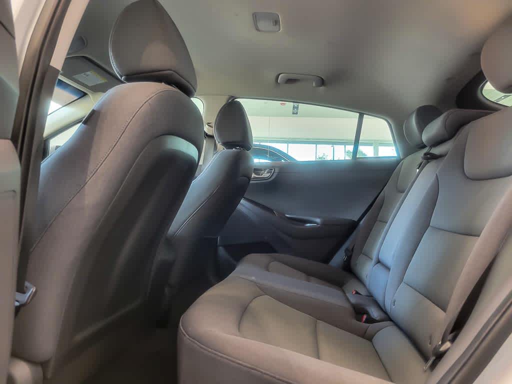 2020 Hyundai Ioniq Electric SE photo 4