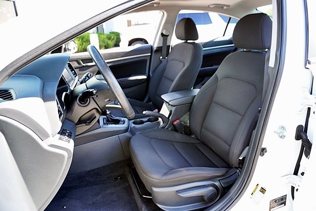 2020 Hyundai Elantra Value Edition photo 13