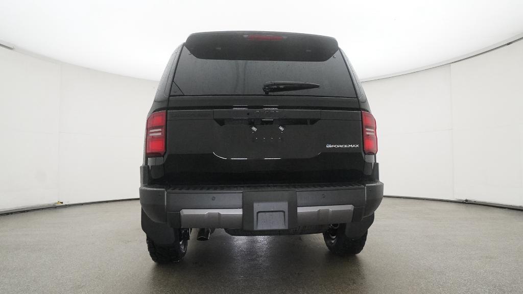 2025 Toyota Land Cruiser photo 17